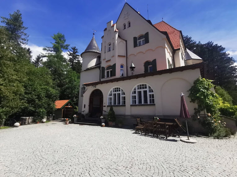 Schloss Bullachberg, Germany